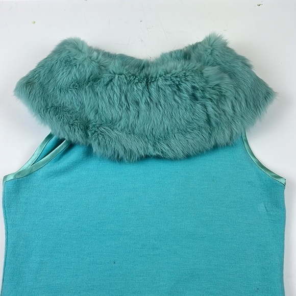 URTHEONE Turqiose  Sleeveless Faux Fur Trim Tank - Picture 6 of 14